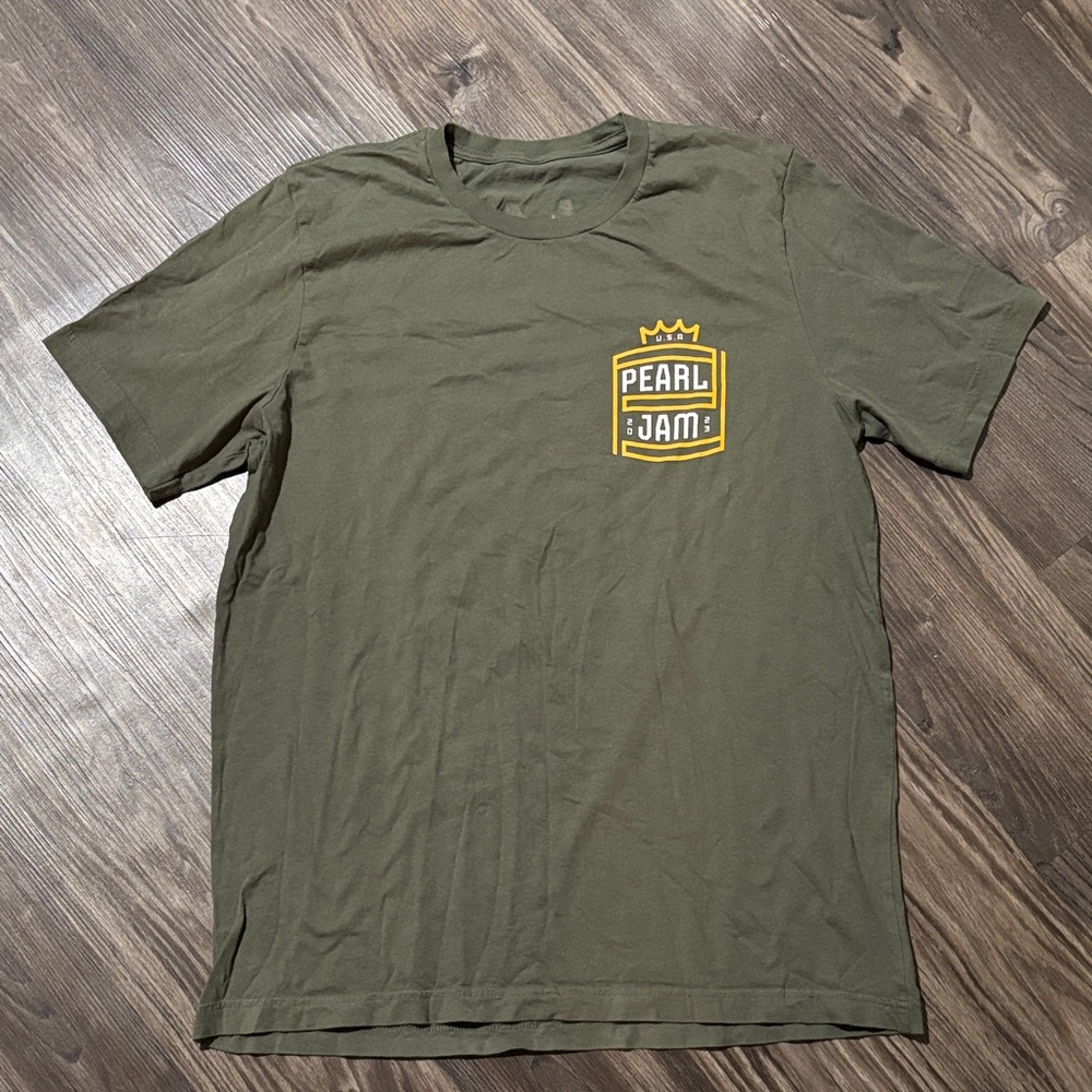 Pearl Jam 2023 concert tee